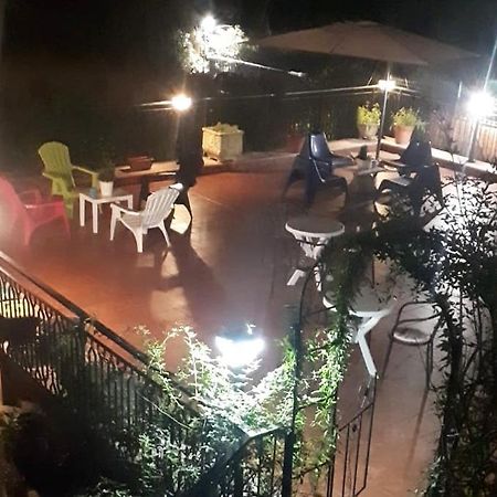 Le Streghe Di Roma Hotel Bagian luar foto