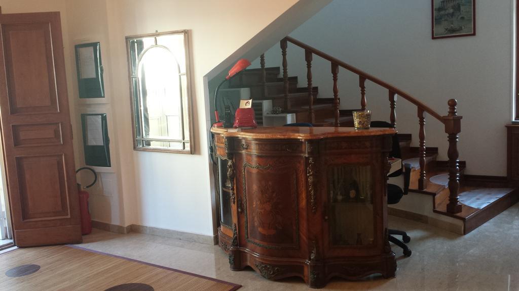 Le Streghe Di Roma Hotel Bagian luar foto