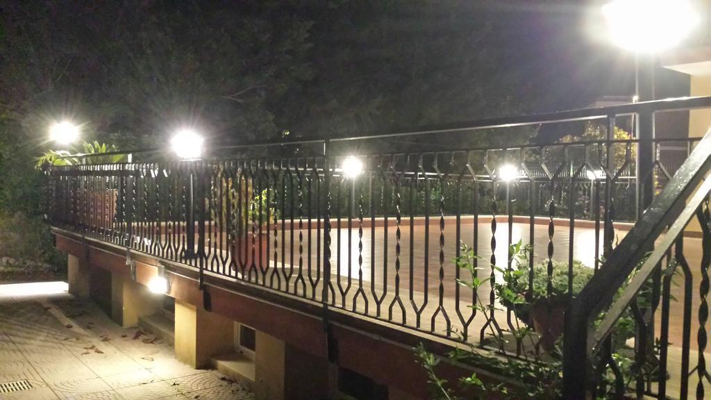 Le Streghe Di Roma Hotel Bagian luar foto