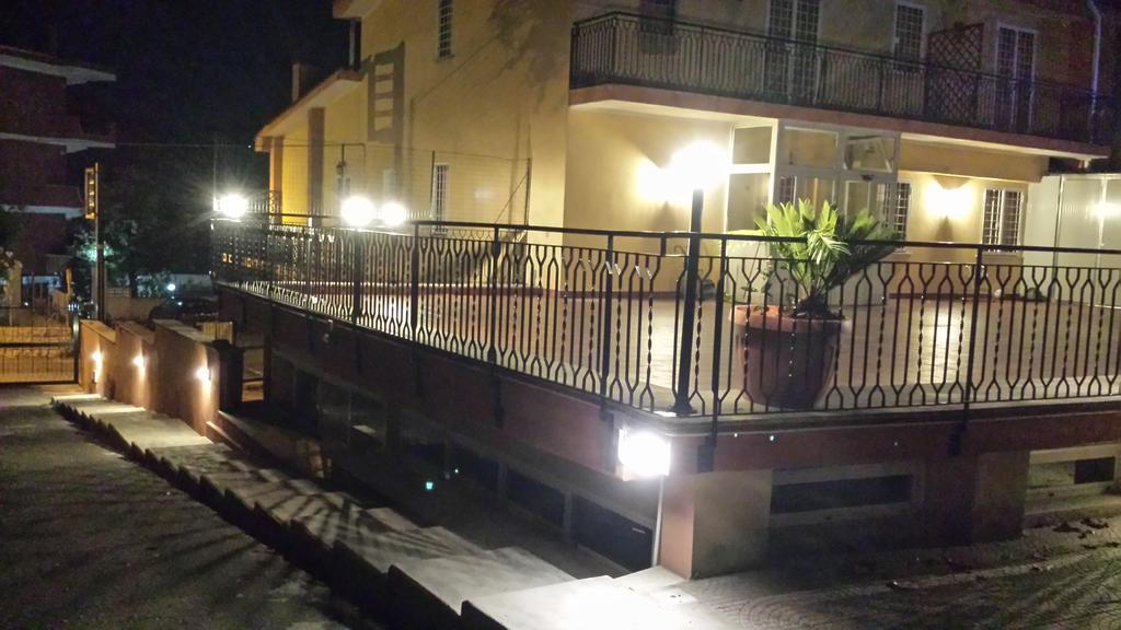 Le Streghe Di Roma Hotel Bagian luar foto