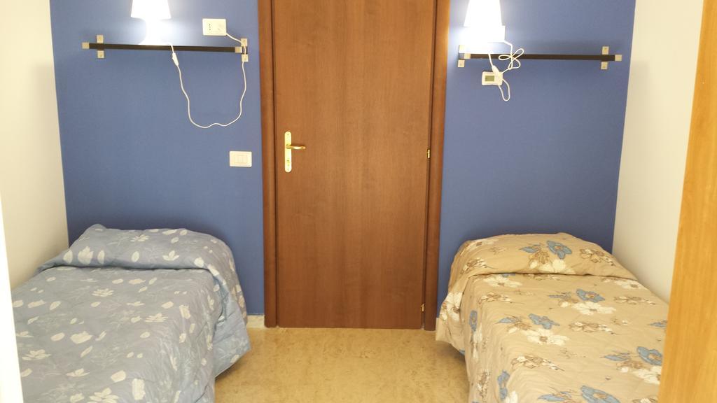 Le Streghe Di Roma Hotel Bagian luar foto